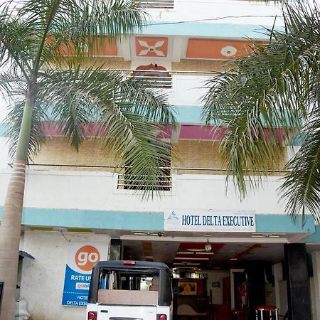 Hotel Delta Executive Shirdi Exterior photo