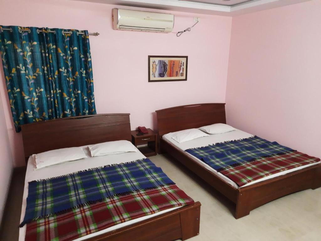 Hotel Delta Executive Shirdi Exterior photo