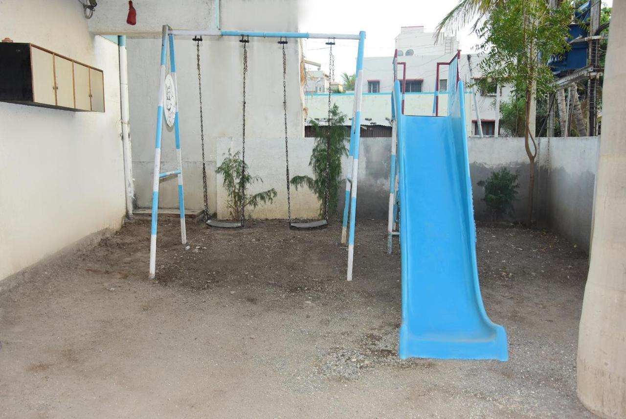 Hotel Delta Executive Shirdi Exterior photo