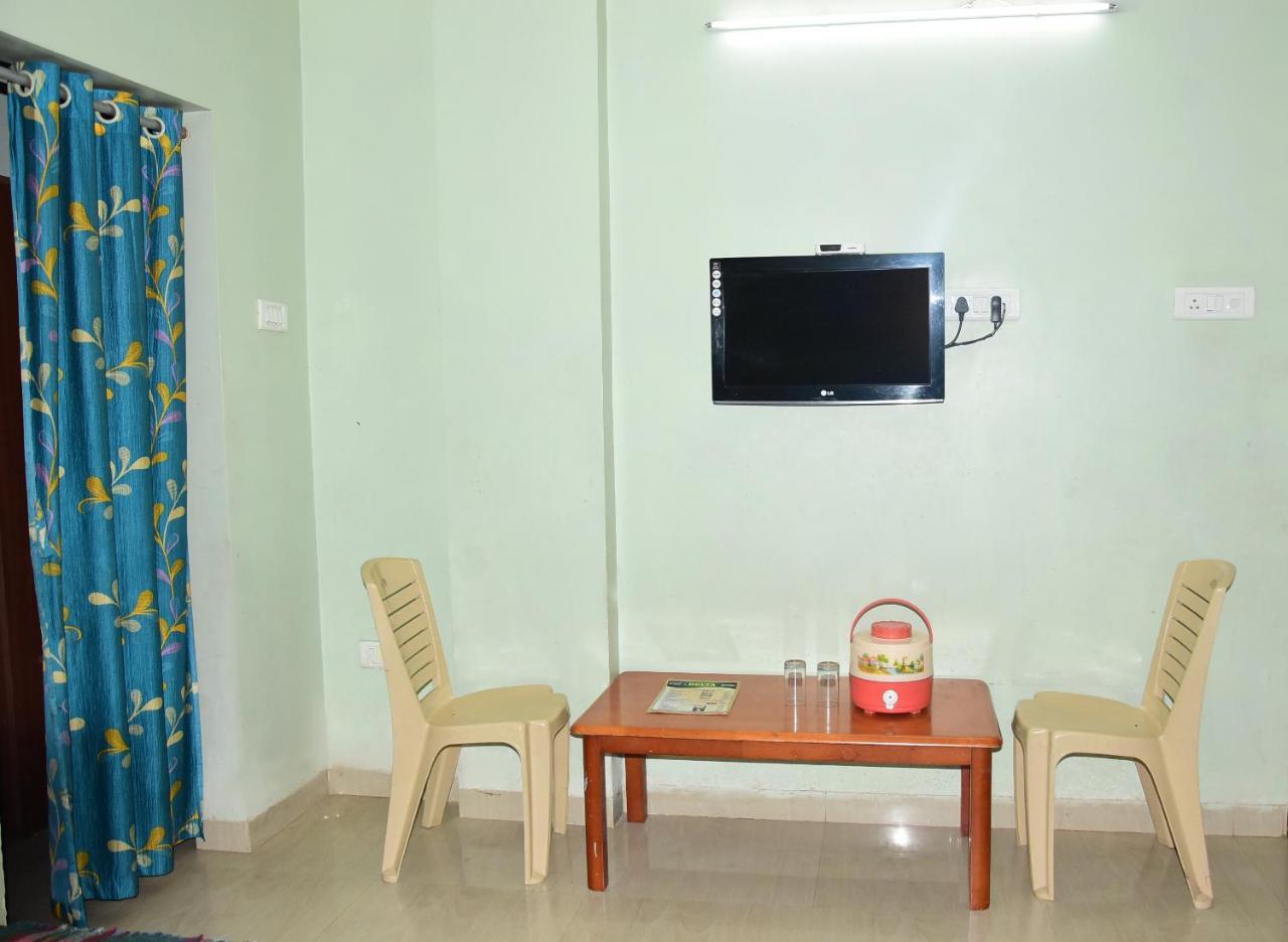 Hotel Delta Executive Shirdi Exterior photo
